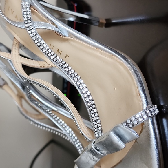 Ivanka Trump, 8.5, silver - Picture 3 of 7